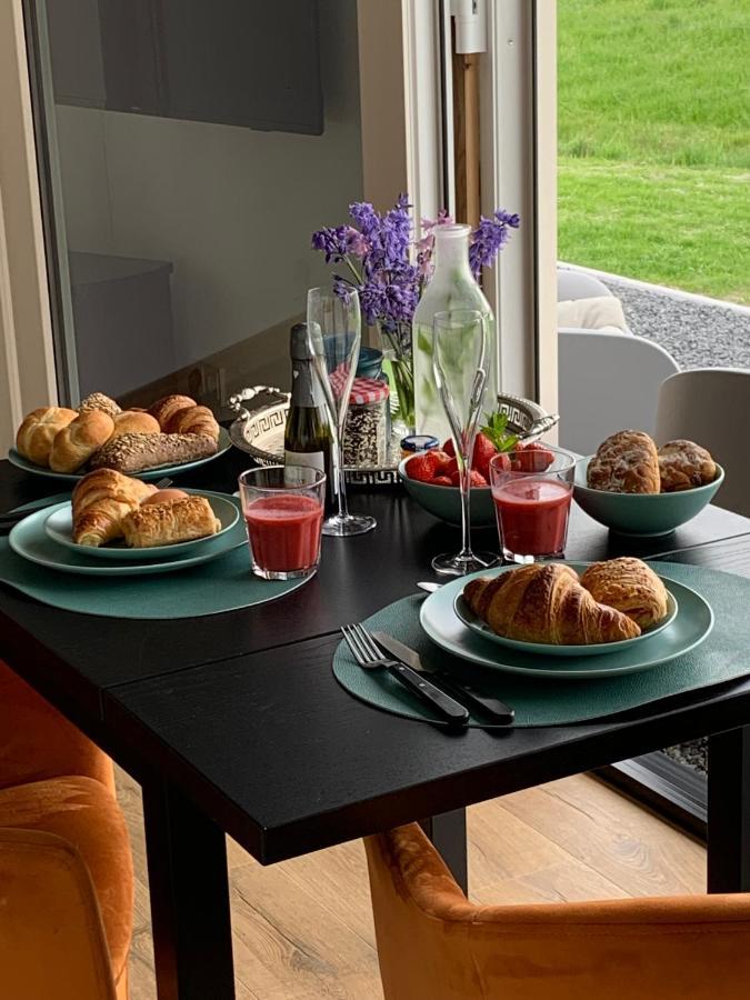 Bed and breakfast Haarles Landleven Extérieur photo