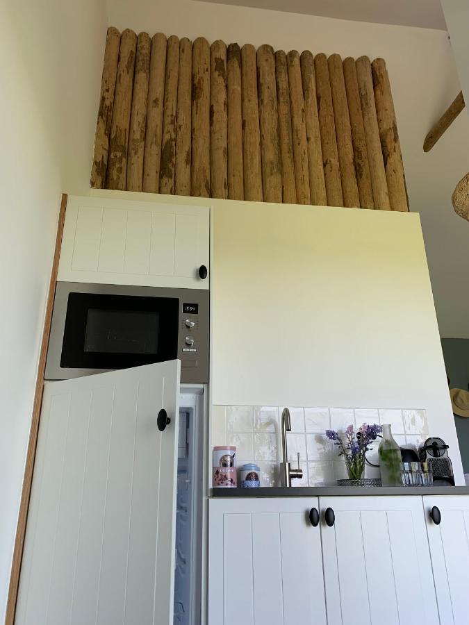 Bed and breakfast Haarles Landleven Extérieur photo
